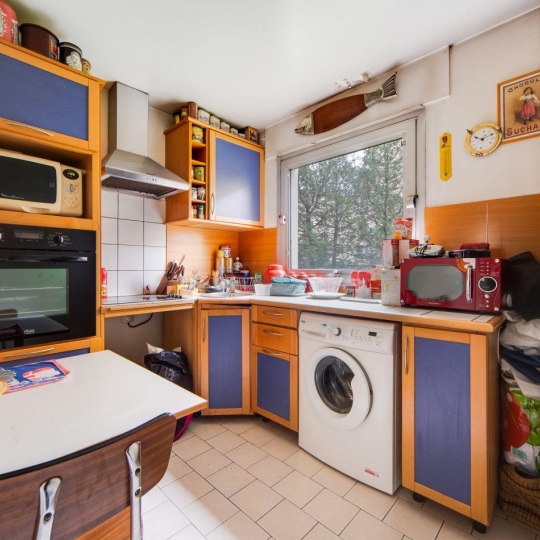  IMMOBILIERE DE FRANCE : Appartement | PARIS (75017) | 100 m2 | 250 000 € 