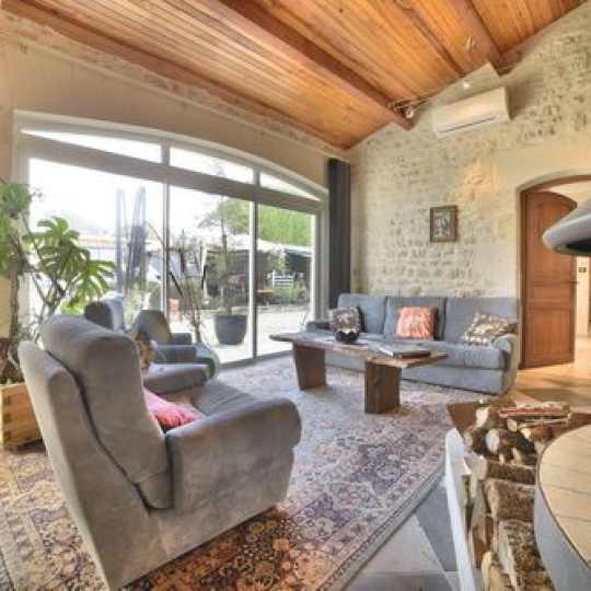  IMMOBILIERE DE FRANCE : Maison / Villa | LORIGNAC (17240) | 400 m2 | 256 000 € 
