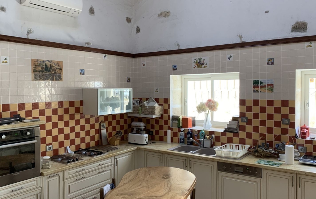 IMMOBILIERE DE FRANCE : Maison / Villa | LORIGNAC (17240) | 400 m2 | 256 000 € 