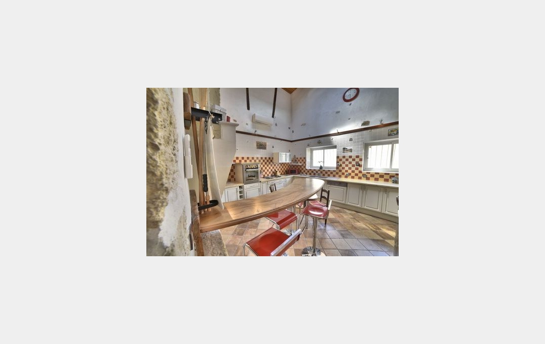 IMMOBILIERE DE FRANCE : Maison / Villa | LORIGNAC (17240) | 400 m2 | 256 000 € 